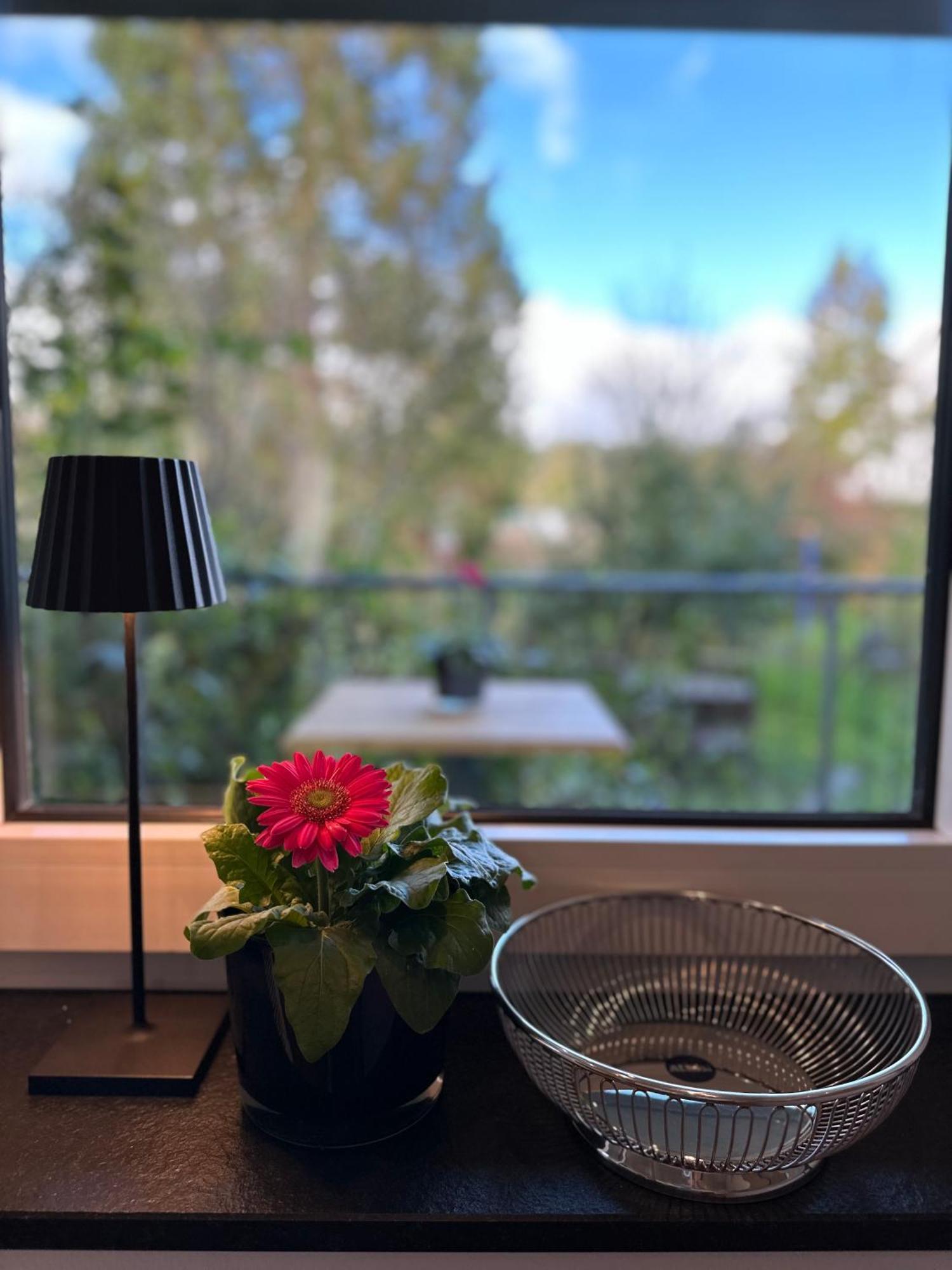 Apartment In Bad Wilhelmshoehe Mit Grossem Balkon Im Gruenen Und Kostenfreien Parkplaetzen Kassel Zewnętrze zdjęcie